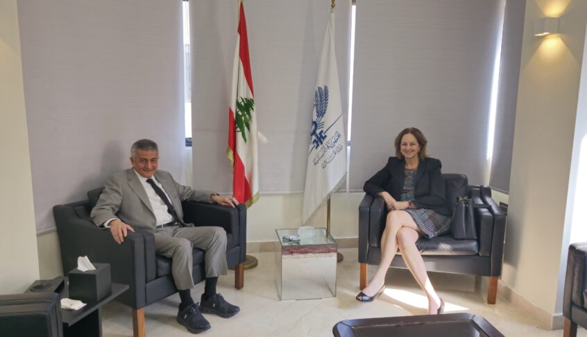الخليل التقى السفيرة الأميركية