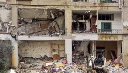 وصول جثامين شهداء مجزرة النبطية السبعة إلى النبطية لبدء مراسم التشييع