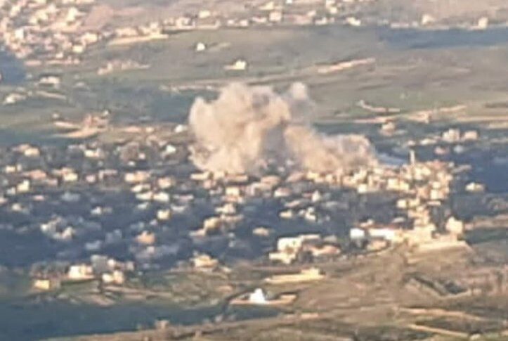 الطيران الحربي المعادي يشنّ غارة جوية بالصواريخ استهدفت بلدة بليدا