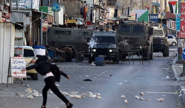 إصابتان برصاص العدو الاسرائيلي خلال اقتحام قوات خاصة مخيم بلاطة