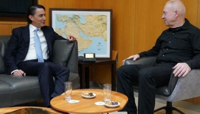 غالانت يبلغ هوكشتاين بالتزام تل أبيب بالجهود السياسية للتوصل إلى اتفاق لتجنب التصعيد على الحدود مع لبنان