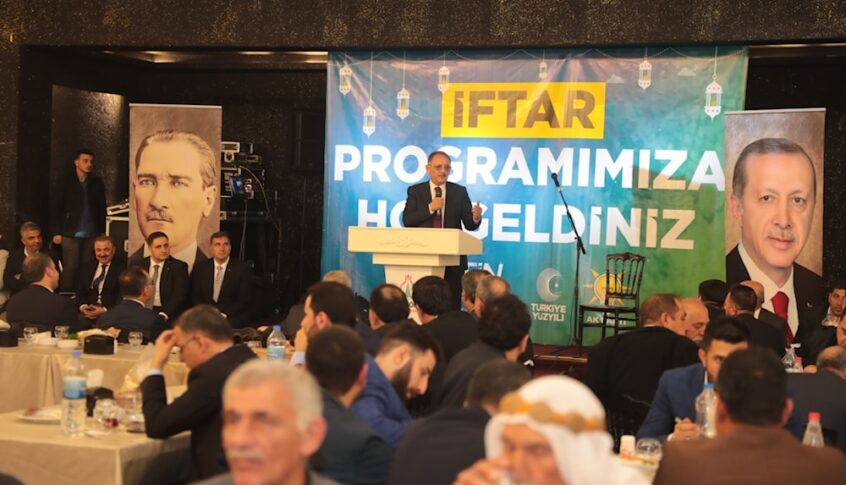تركيا: حزب “المستقبل” يسحب مرشحين من السباق الانتخابي لصالح حزب العدالة والتنمية