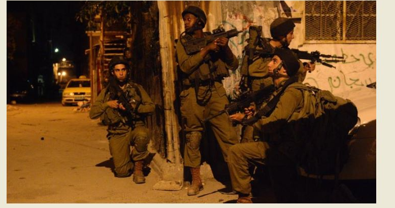 قوات الاحتلال اقتحمت طولكرم واعتقلت فلسطينيَين