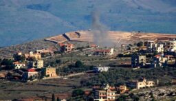 قناة 14 العبرية: اندلاع حريق داخل مبنى في مستوطنة أفيفيم بالجليل‬⁩ الغربي بعد سقوط صاروخ أُطلق من ⁧‫لبنان‬⁩ دون دوي صفارات الإنذار