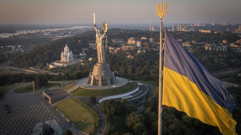 أوكرانيا تستدعي سفير الفاتيكان بعد دعوة البابا كييف الى “رفع الراية البيضاء”