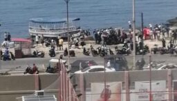 بالصورة: عادوا إلى طرابلس سباحة.. والصليب الاحمر يعاينهم!