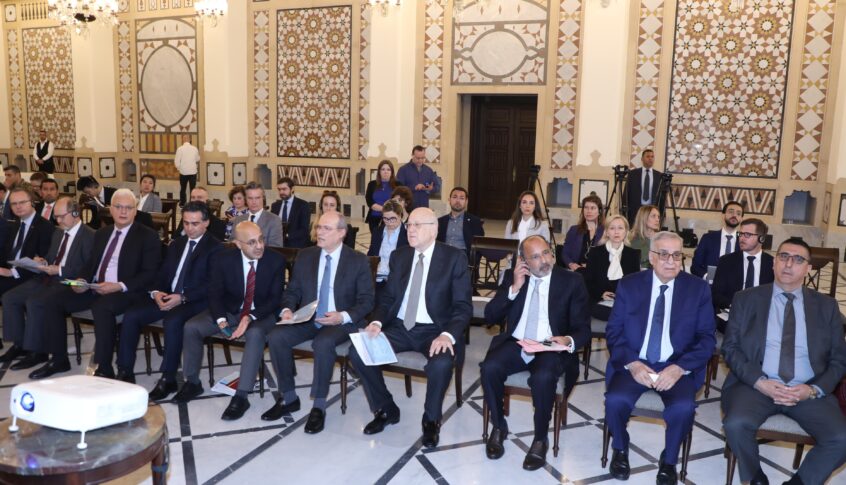 ميقاتي اجتمع في السراي مع السفراء المعتمدين في لبنان والمنظمات الدولية