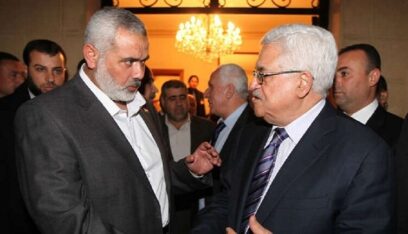 عباس يقدّم واجب العزاء لهنية