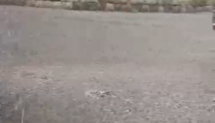 بالفيديو: أمطار غزيرة وسيول في منطقة درعون حريصا