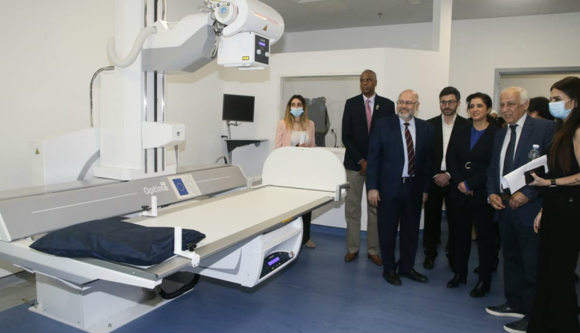 الأبيض جال والمديرة الإقليمية لمنظمة الصحة على مستشفى الكرنتينا: الدعم ساعد على تقديم الخدمات وإرساء برامج تكافح الفساد