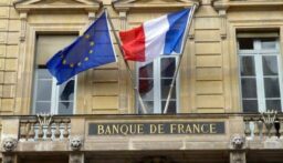 فرنسا تستبعد أن يؤثر توتر الشرق الأوسط على قرار خفض الفائدة