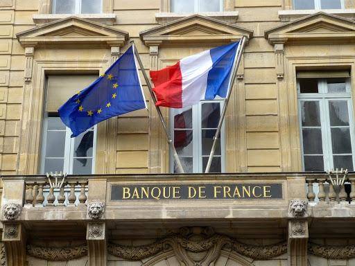فرنسا تستبعد أن يؤثر توتر الشرق الأوسط على قرار خفض الفائدة