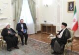 رئيسي استقبل الخطيب: لبنان ركيزة مهمة في محور المقاومة