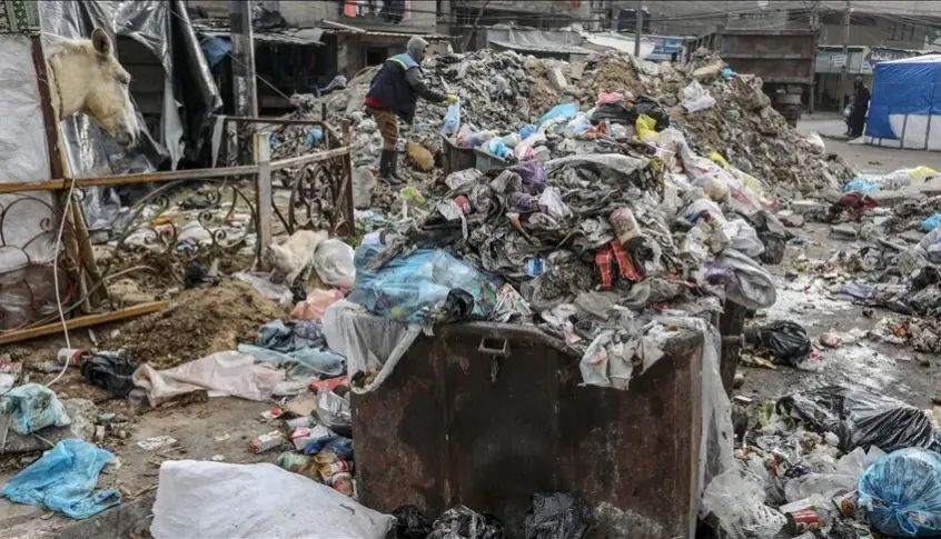 الأمم المتحدة: تراكم 270 ألف طن من النفايات الصلبة في غزة