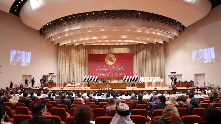 مجلس النواب العراقي يعلق جلسة انتخاب رئيسه بعد عراك بين النواب