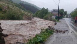 خسائر بشرية ومادية جراء فيضانات عارمة تجتاح شمالي أرمينيا