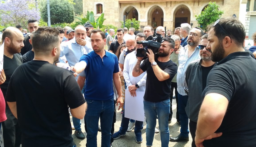 اعتصام لنقابة عمال وموظفي المعاينة الميكانيكية امام وزارة الداخلية