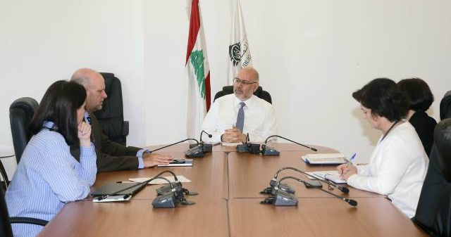 الأبيض تبلغ من مفوضية اللاجئين تقليص التغطية الصحية للنازحين السوريين