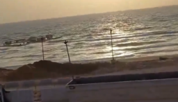تداول فيديو لغرق الرصيف الأميركي الموقت قبالة سواحل غزة