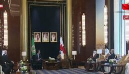 الأسد يصل الى المنامة للمشاركة في أعمال القمة العربية بدورتها الثالثة والثلاثين