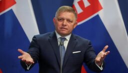 حكومة سلوفاكيا: رئيس الوزراء في حالة خطيرة بعد تعرضه لمحاولة اغتيال