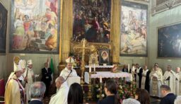 باسيل شارك في القداس الذي ترأسه البطريرك الراعي لمناسبة ترميم كنيسة مار شربل في مدينة فلورنس الإيطالية