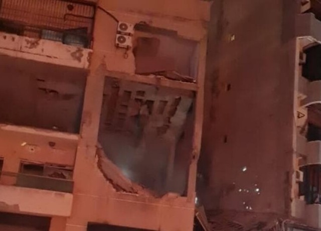 الدفاع المدني – الهيئة يعلن انتهاء عمليات البحث والإنقاذ في الضاحية: الحصيلة النهائية 7 شهداء و78 جريحًا.