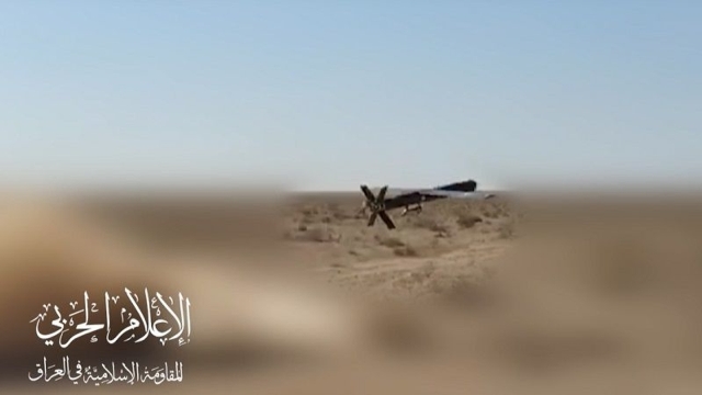 مصدر أمني للجزيرة: دوي انفجارين قرب قاعدة عين الأسد الاميركية غرب العراق