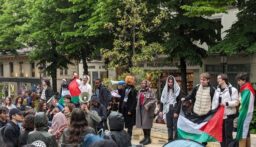فرنسا.. وقفة تضامنية مع فلسطين أمام “جامعة السوربون” اليوم