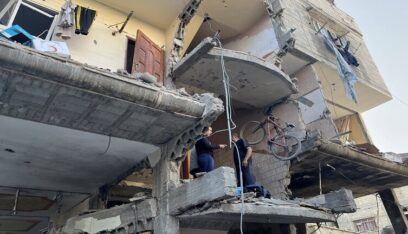 العدو الإسرائيلي ينسف مبان في مدينة رفح جنوبي قطاع غزة