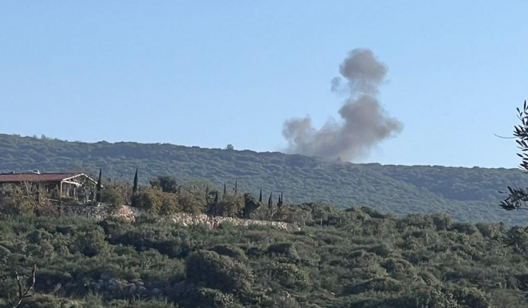 قوات العدو الإسرائيلي تقصف بالمدفعية أطراف بلدة راشيا الفخار