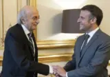 رسالة جوابية من ماكرون إلى جنبلاط
