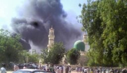 بينهم أطفال… إصابة 24 شخصا على الأقل بهجوم على مسجد في نيجيريا