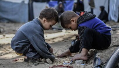 “الأونروا”: أكثر من 625 ألف طفل في غزة خارج المدارس منذ أكثر من 8 أشهر