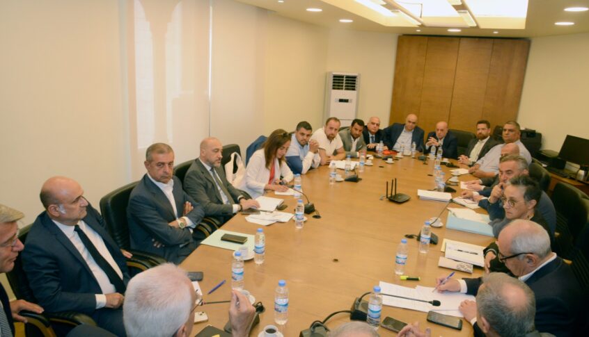 اللجنة النيابية للبيئة ناقشت وضع منشآت طرابلس والزهراني…وأبي رميا تمنى على العلية ان يعطي الجواب في ما خص المناقصات لترحيل النفايات