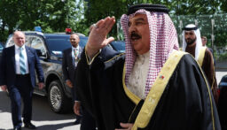 ملك البحرين: المنامة تعمل على إعادة العلاقات الدبلوماسية مع إيران