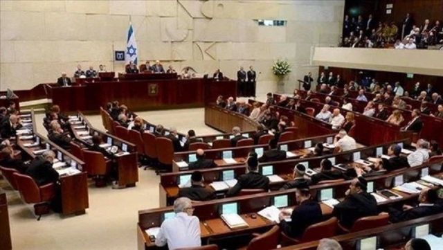 الكنيست يصادق على مشروع قانون يمنع الدول من فتح بعثات دبلوماسية للفلسطينيين في القدس الشرقية