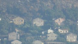 انفجار 3 صواريخ اعتراضية فوق منطقة المطلة المحاذية للحدود مع فلسطين المحتلة