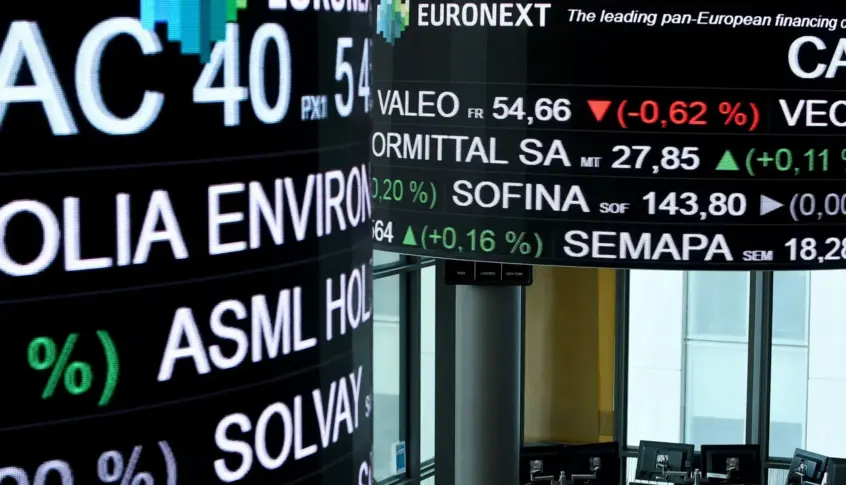 صدمة انتخابات الاتحاد الأوروبي تُزلزل بورصة باريس
