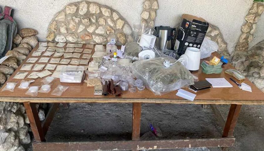 الجيش: توقيف 10 مواطنين و3 سوريين ضمن إطار التدابير الأمنية في مختلف المناطق