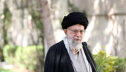 خامنئي يدعو إلى مشاركة مرتفعة في الانتخابات الرئاسية الإيرانية