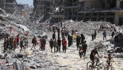 “الجزيرة”: شهيدان ومصابون في قصف على محيط مركز إيواء في مخيم البريج وسط قطاع غزة