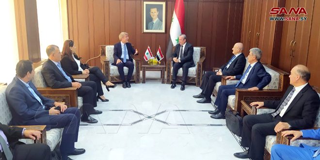 وزير الموارد المائية السوري يلتقي نظيره اللبناني وليد فياض في دمشق