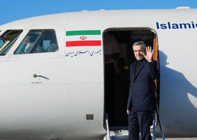 باقري كني غادر طهران متوجهًا إلى بيروت