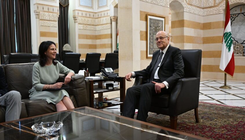 ميقاتي التقى وزيرة خارجية المانيا: المدخل الاساسي لعودة الهدوء الى جنوب لبنان يتمثل في وقف العدوان الاسرائيلي