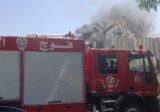 قيادة فوج إطفاء بيروت: السيطرة على حريق النفايات قرب سوق السمك