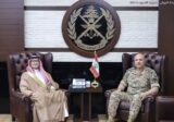 قائد الجيش استقبل  البخاري في اليرزة