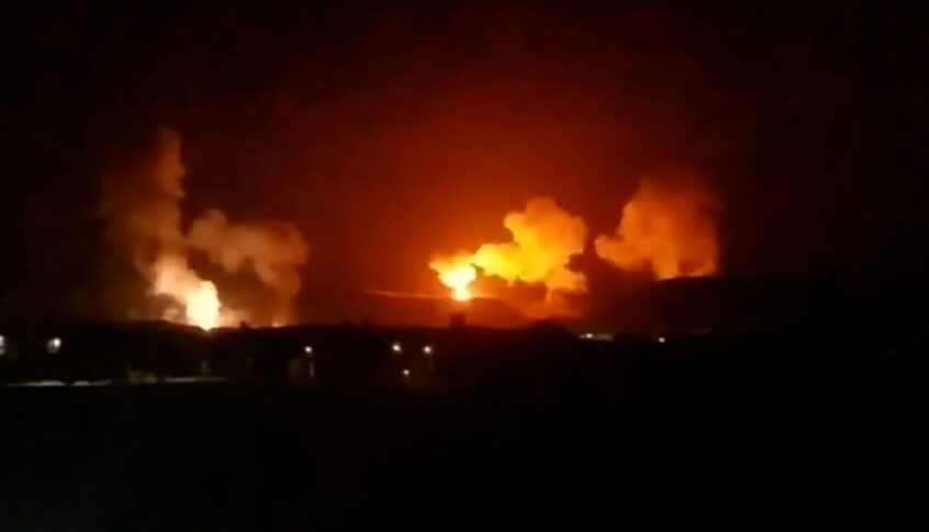 وسائل إعلام يمنية: قصف أميركي يستهدف بغارتين مديرية اللحية بمحافظة الحديدة
