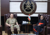 قائد الجيش استقبل البطريرك ميناسيان