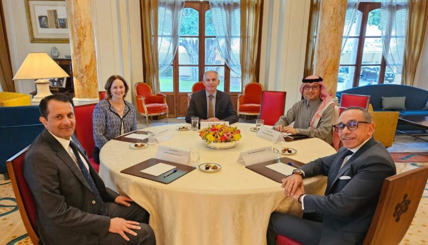 اللجنة الخماسية تعيد تشغيل محركاتها… وأفكار جديد في الملف الرئاسي